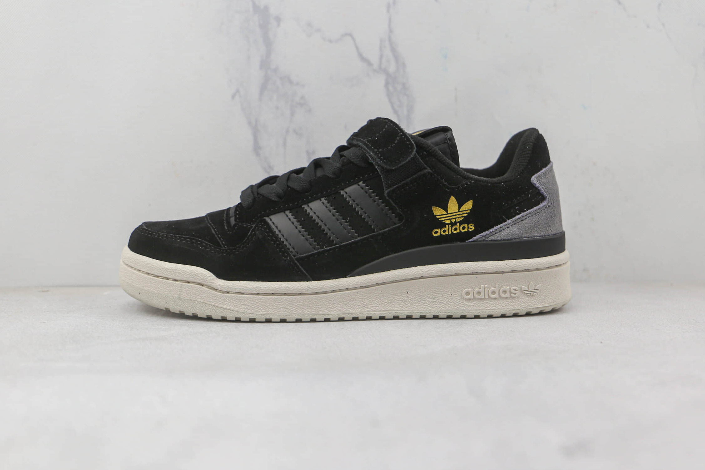 Adidas Forum 84 Low 'Black White' Q46366 - Sleek and Stylish Sneaker for Modern Sportswear | Shop Now!