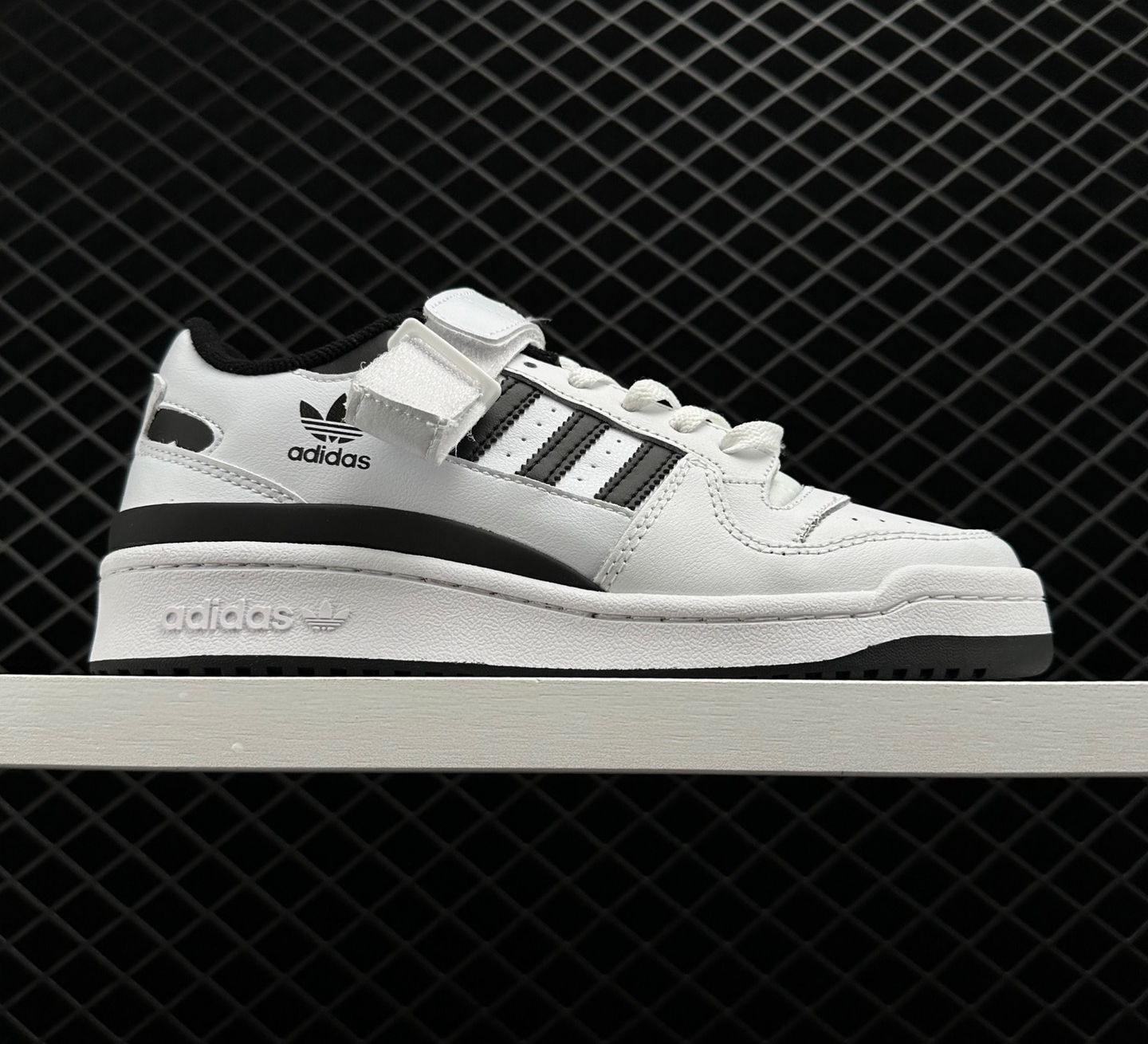 Adidas Forum Low 'White Black' FY7757 - Stylish & Classic Sneakers