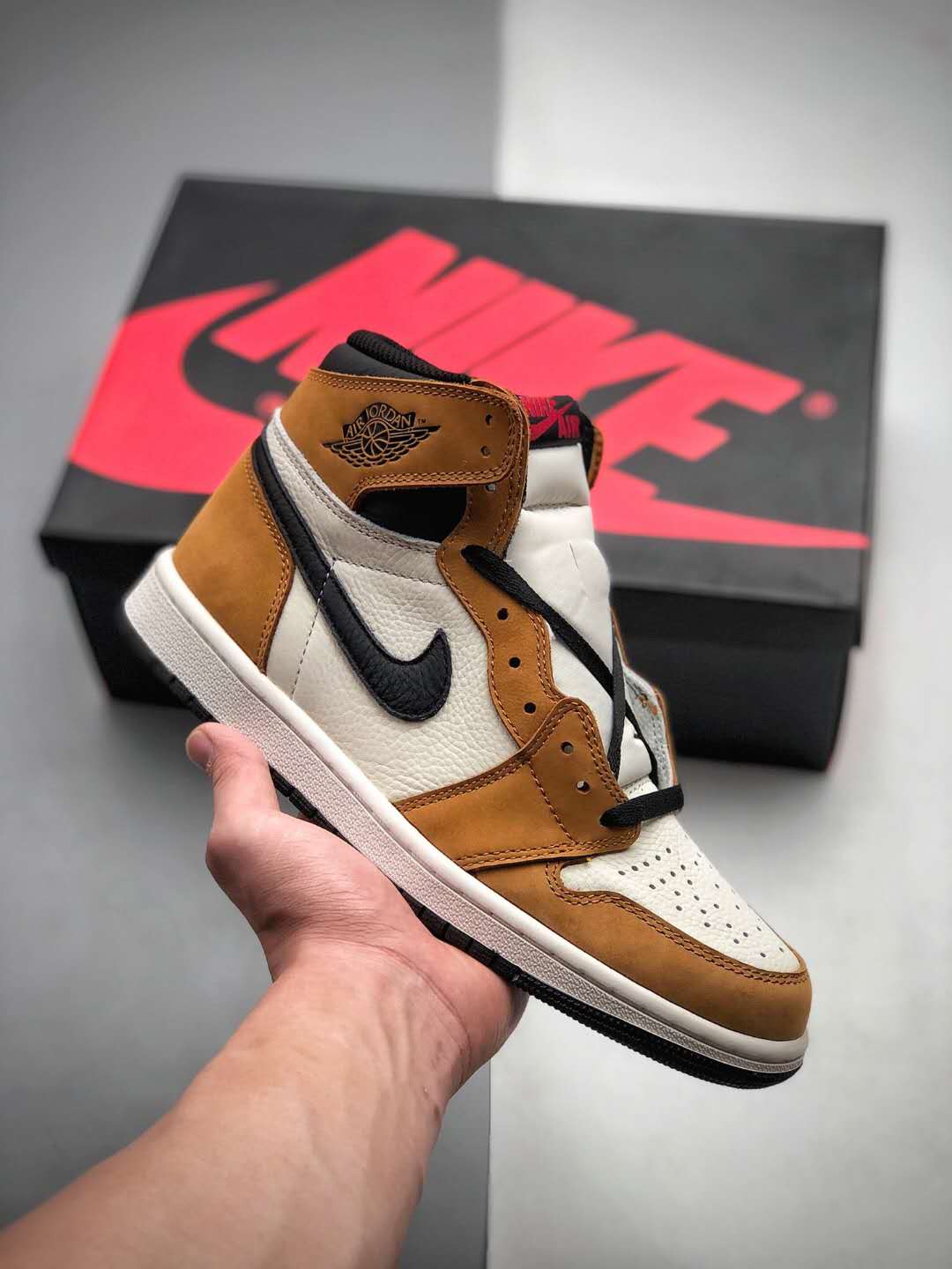 Air Jordan 1 Retro High OG 'Rookie of the Year' 555088-700