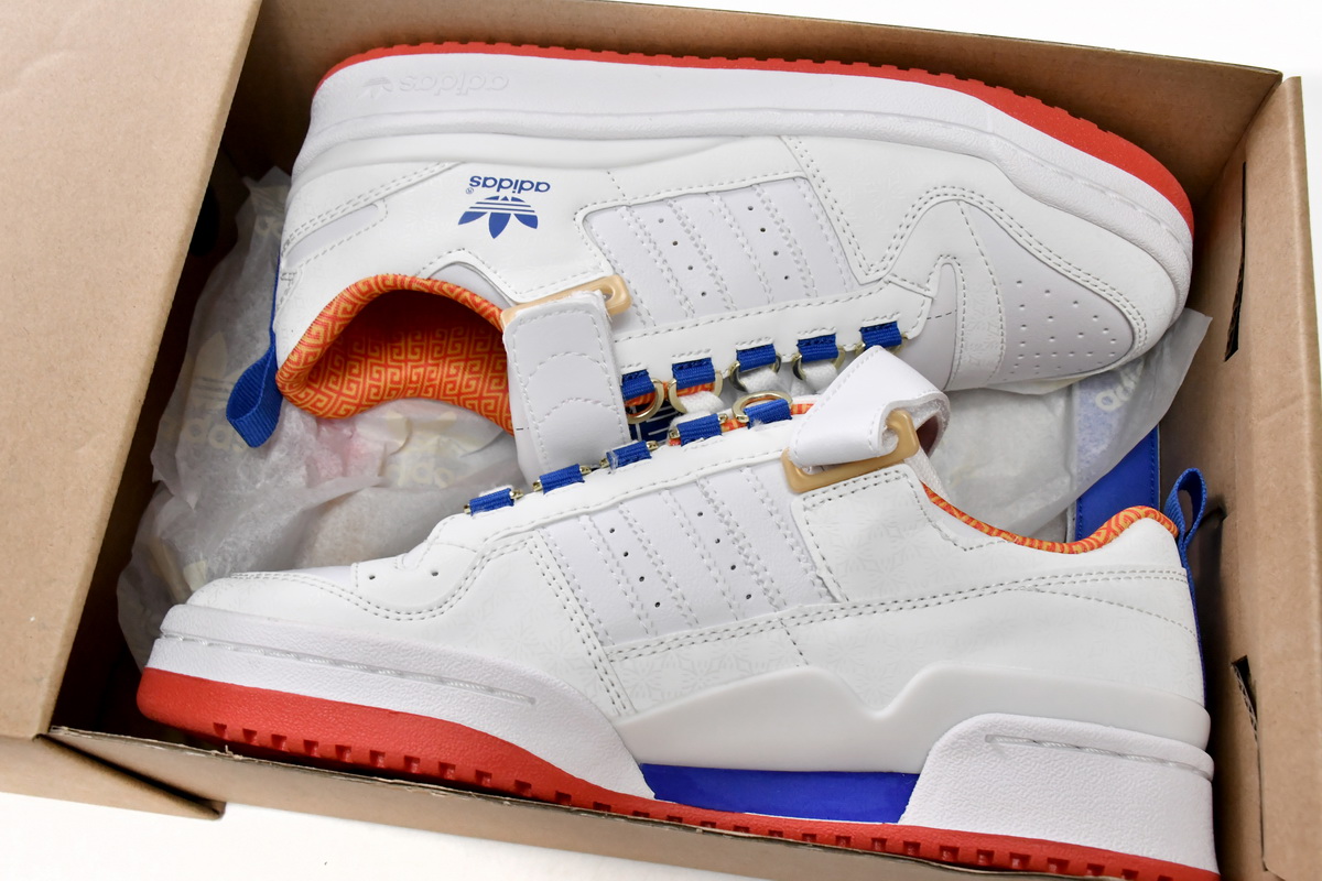 Adidas Superfly x Forum Low 'Adilicious City Series' - Limited Edition Sneakers Adidas Superfly x Forum Low 'Adilicious City Series' - Limited Edition Sneakers