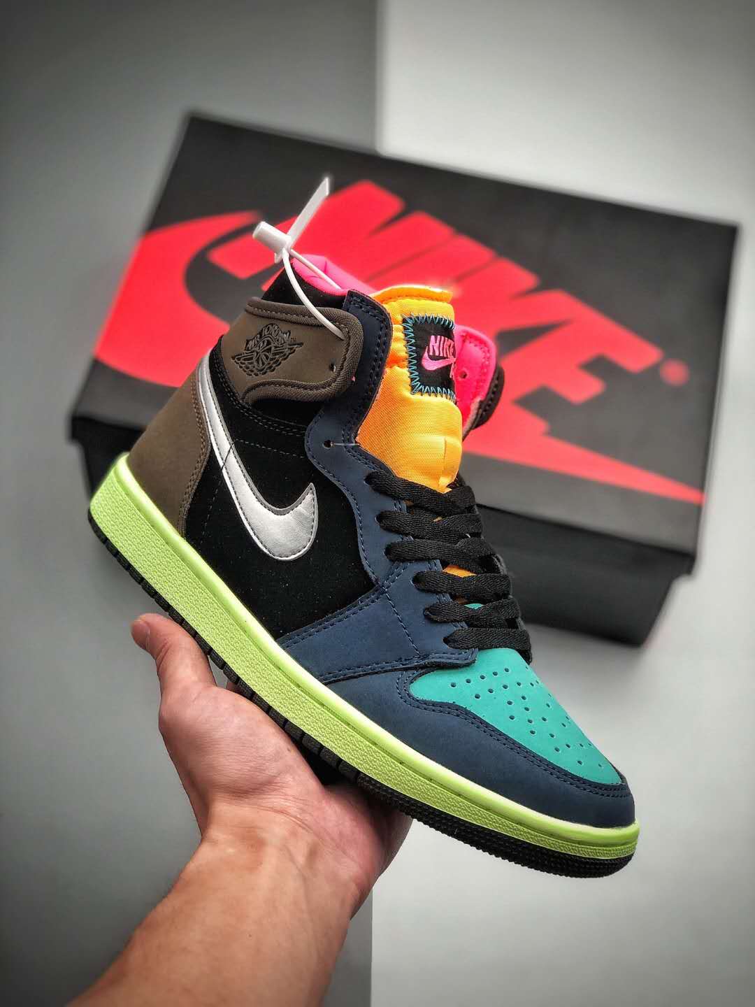 Air Jordan 1 Retro High 'Tokyo Bio Hack' 555088-201