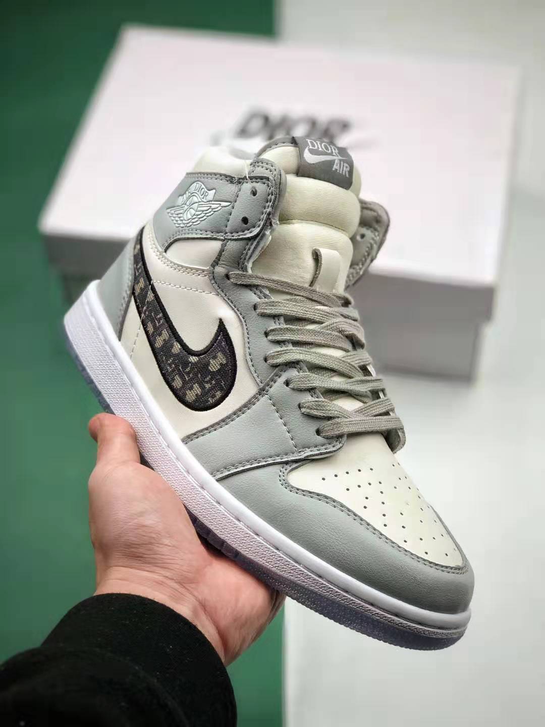Dior x Air Jordan 1 High OG AJ1 Grey White Black 553668-999: Premium Collaboration in Classic Tones