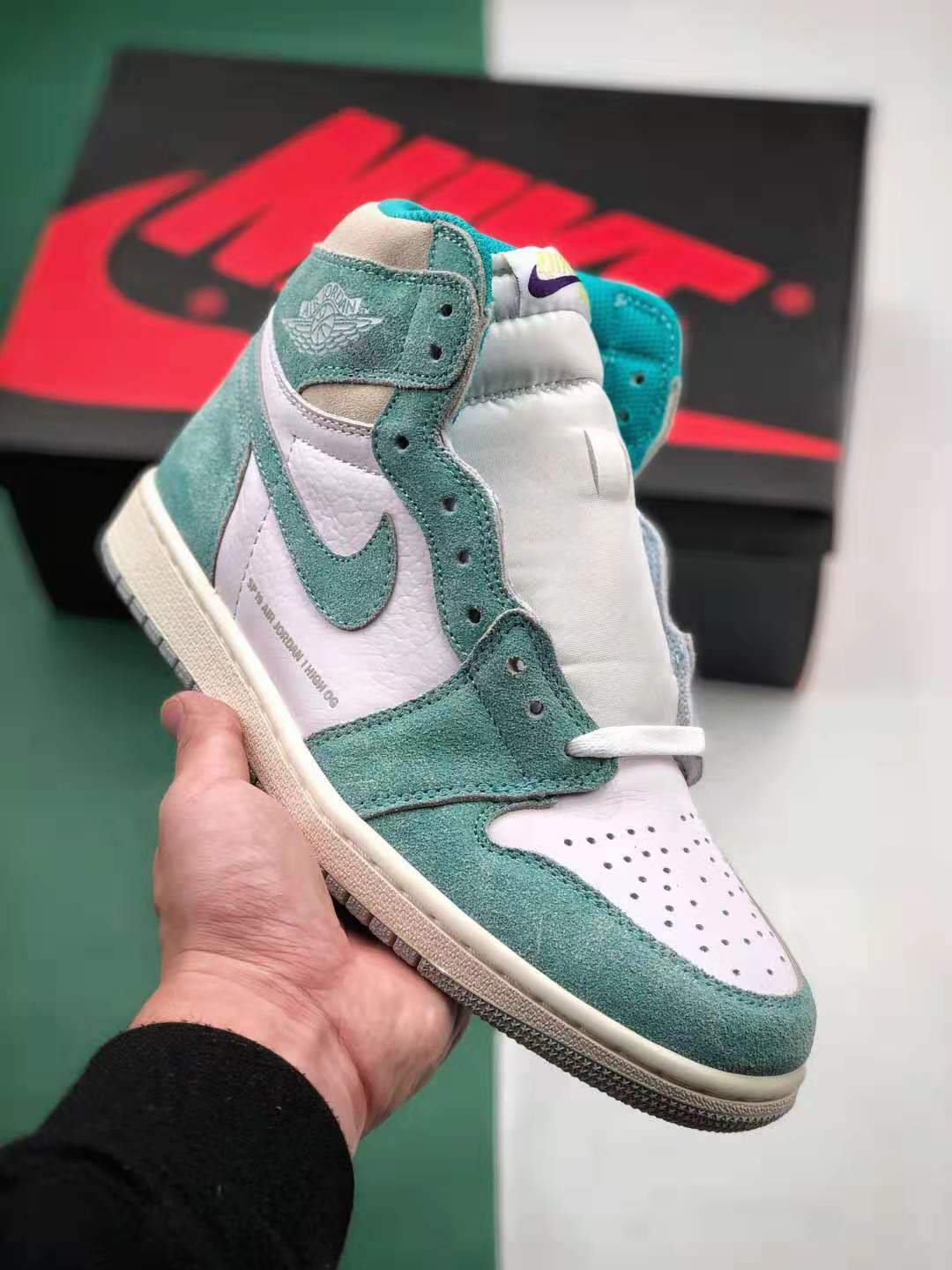 Air Jordan 1 Retro High OG 'Turbo Green' 555088-311