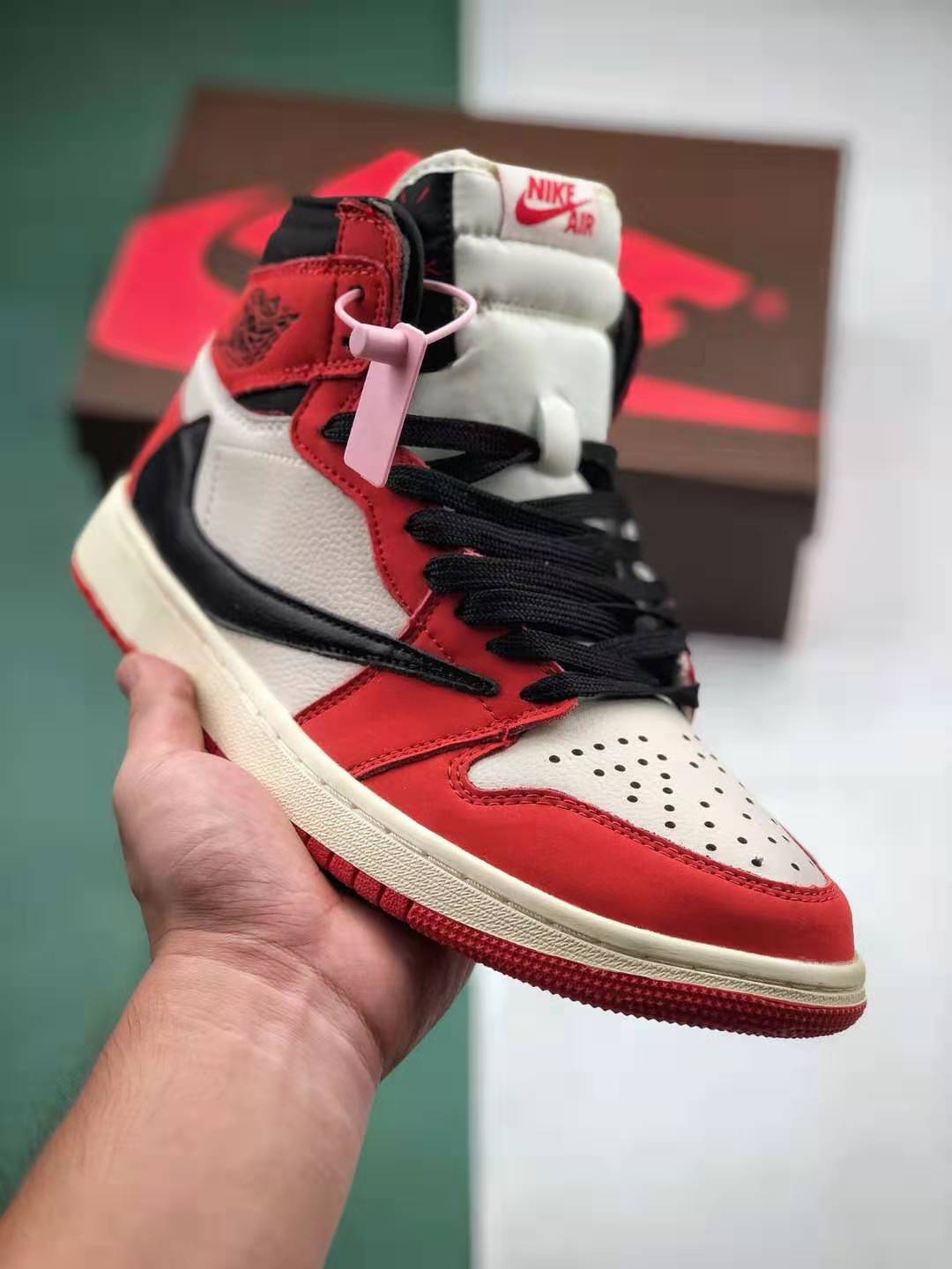 Air Jordan 1 High Travis Scott CD4487-101