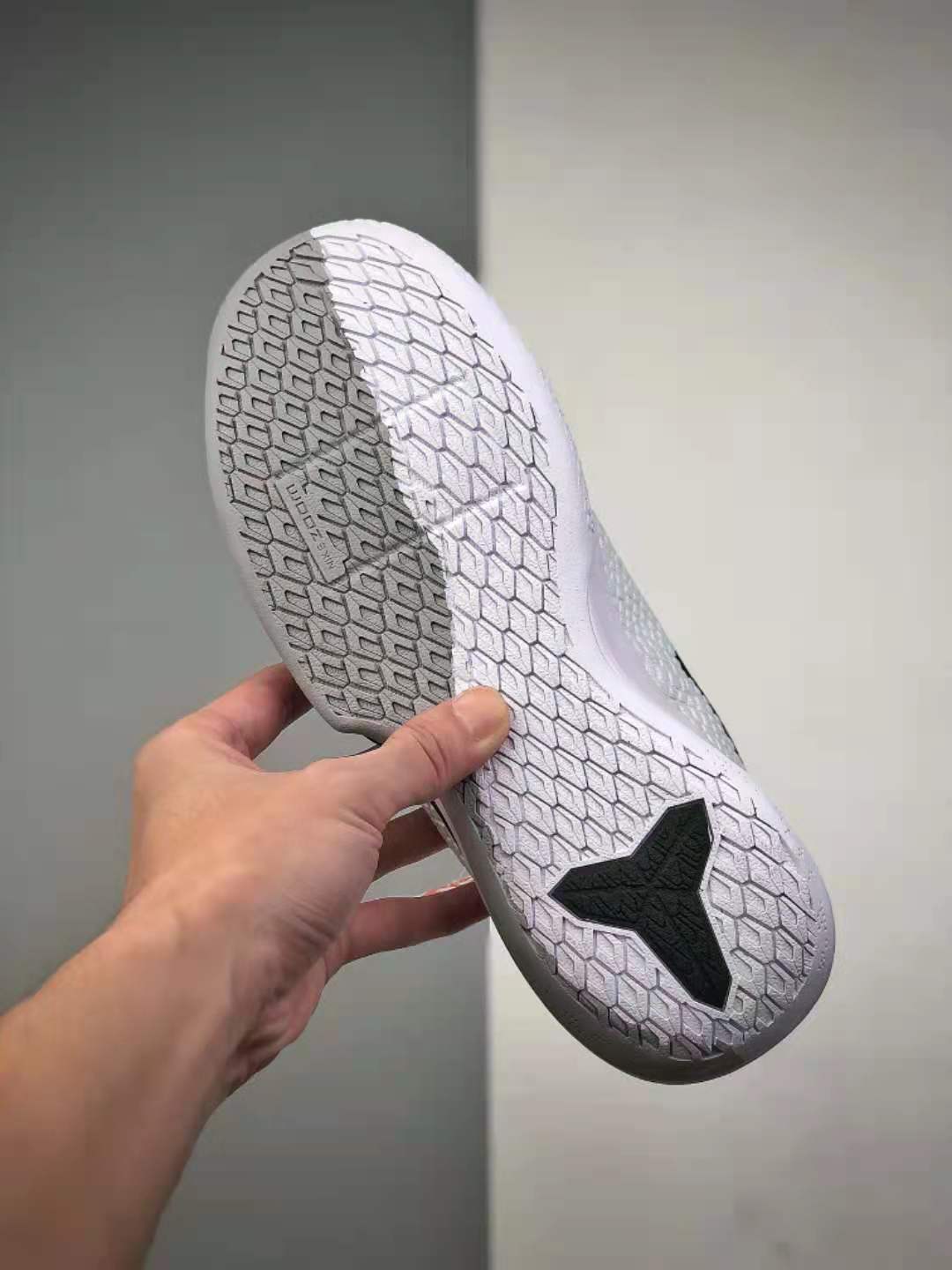 Nike Mamba Focus EP AO4434-001: Black Anthracite White Basketball Shoes