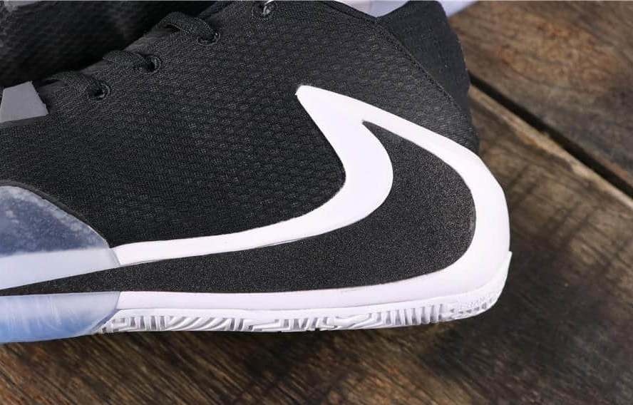 Nike Zoom Freak 1 'Black White' BQ5633-001 - Premium Basketball Sneakers Nike Zoom Freak 1 'Black White' BQ5633-001 - Premium Basketball Sneakers