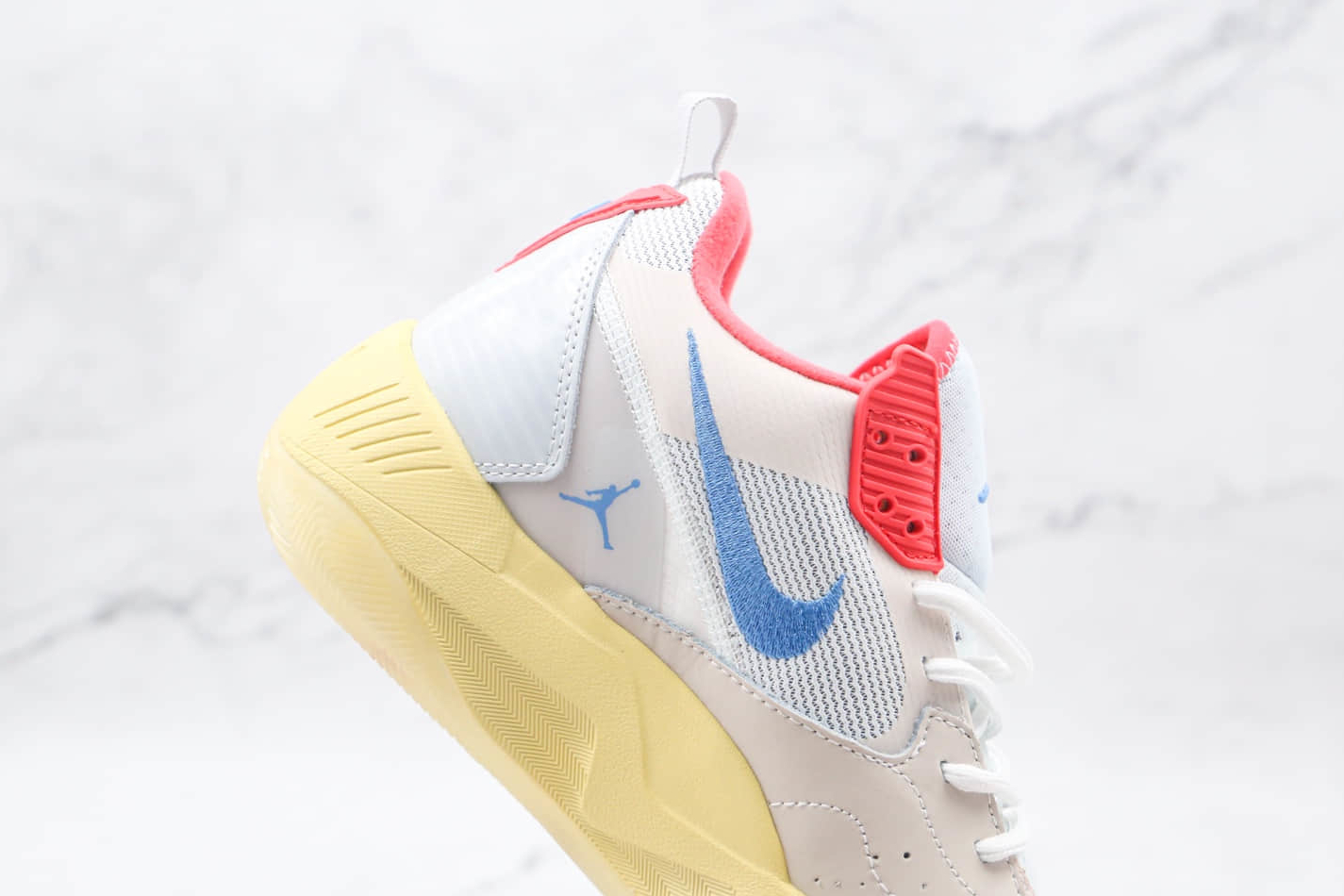 Nike Jordan Zoom 92 Union LA Beige Brown Blue Red CK9183-800: Stylish and Versatile Sneakers for Men Nike Jordan Zoom 92 Union LA Beige Brown Blue Red CK9183-800: Stylish and Versatile Sneakers for Men