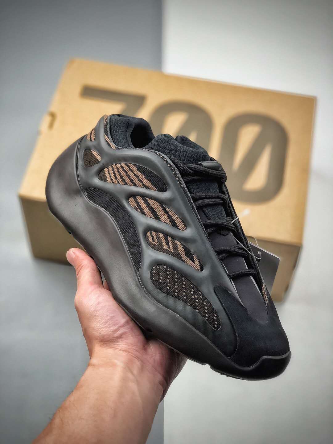 Adidas Yeezy 700 V3 'Clay Brown' GY0189